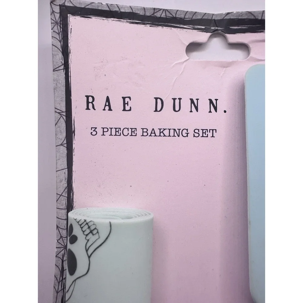 New Rae Dunn Halloween 3 Piece Baking Set - Spatula,‎ Mat